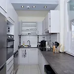 Kinder Apartman Apartment Mako