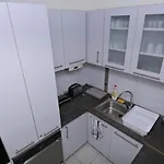Kinder Apartman Apartment *