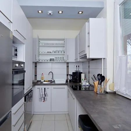 Kinder Apartman Lägenhet Makó