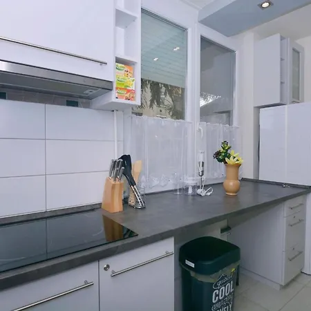 Kinder Apartman