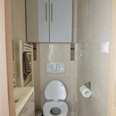 Kinder Apartman Lägenhet *