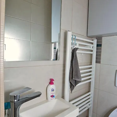 Kinder Apartman *