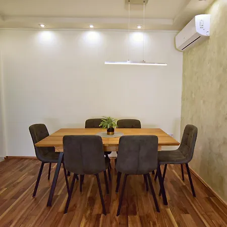 Apartment Kinder Apartman *