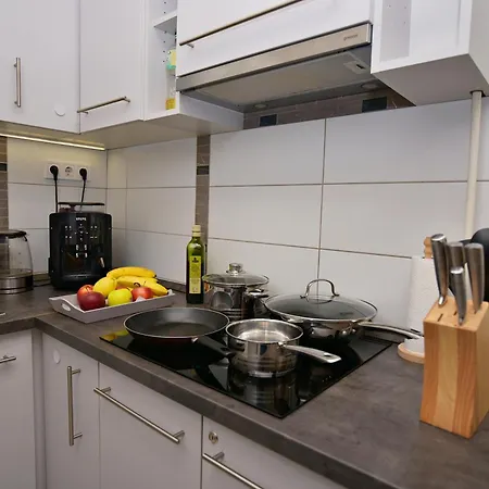 Kinder Apartman *