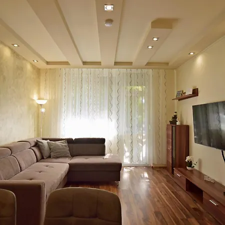 Kinder Apartman