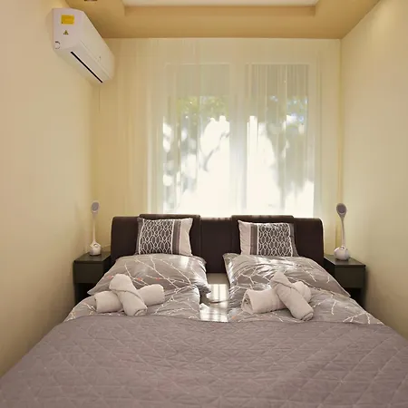 Kinder Apartman Apartament *