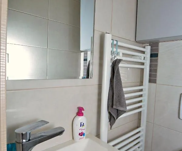 Kinder Apartman *