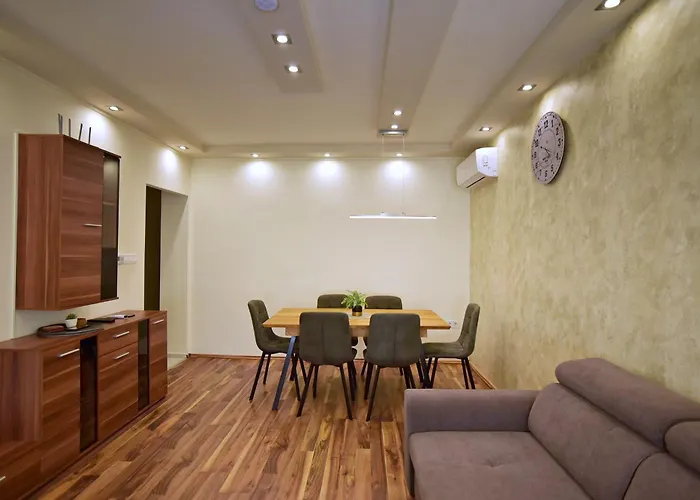 Kinder Apartman Apartament